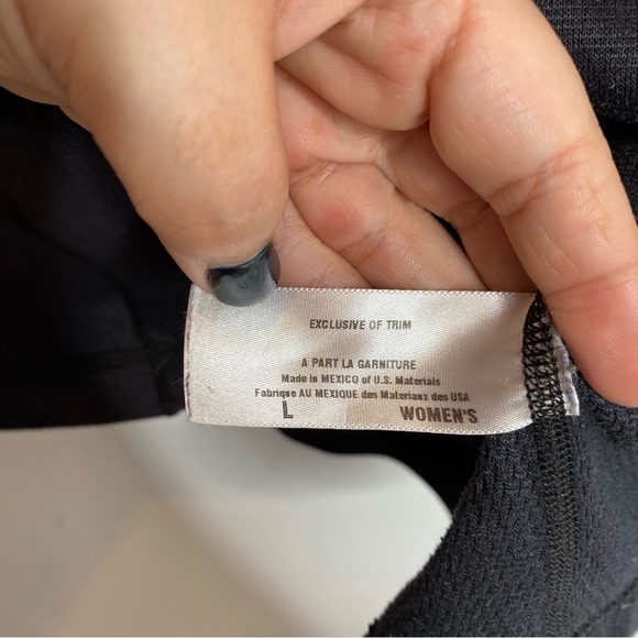 Patagonia Black Half Zip Sweater - Picture 5 of 6